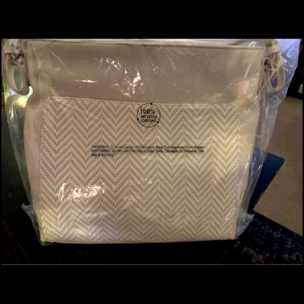 Universal Thread Goods Co purse - Picture 2 of 7